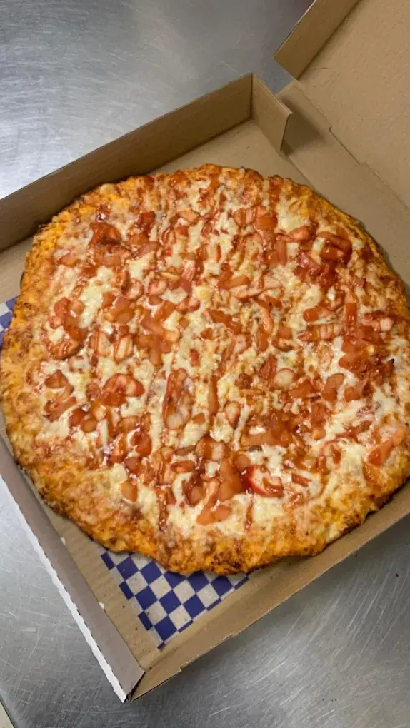 Best Deluxe Pizza in Calgary, AB